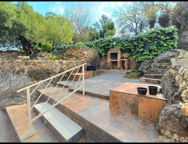 6 BEDROOM HOUSE FOR SALE IN ERASMIA